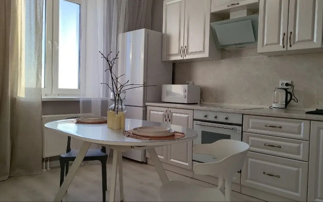 Квартира Светлая 2-к в Кировском районе