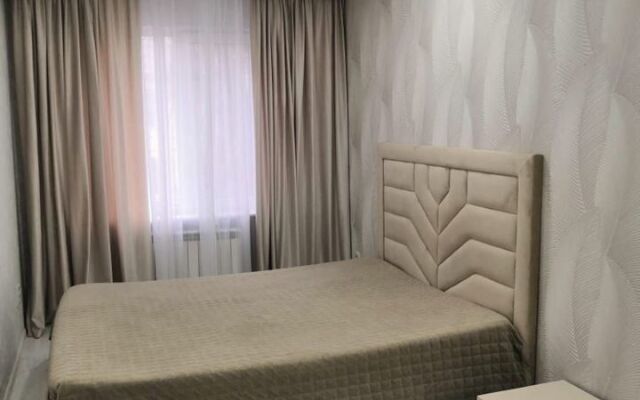 Na Ulitse Botvina 8 Flat