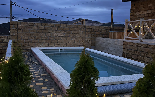 Demetra Guest House