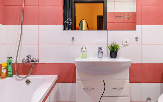 Апартаменты Студия Юг-Апарт на Красной 176