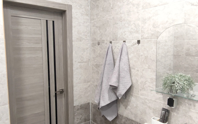 Novaya Sovremennaya Studiya S Vidom Na Roschu Flat