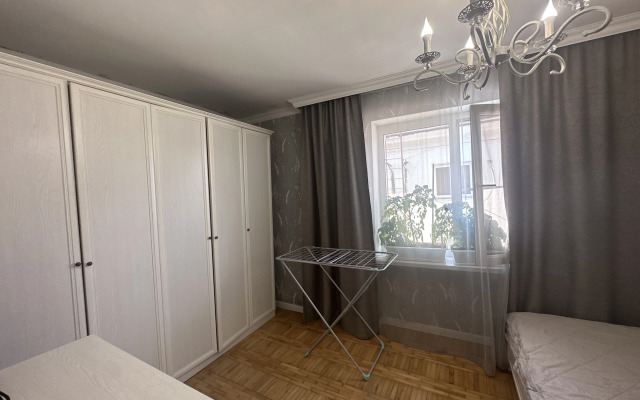 Flat V Tsentre Sukhuma - Lakoba, 88