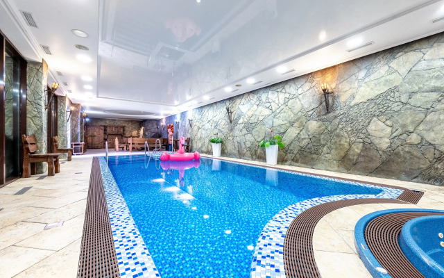 Частный дом в Сестрорецке с Баней и Бассейном