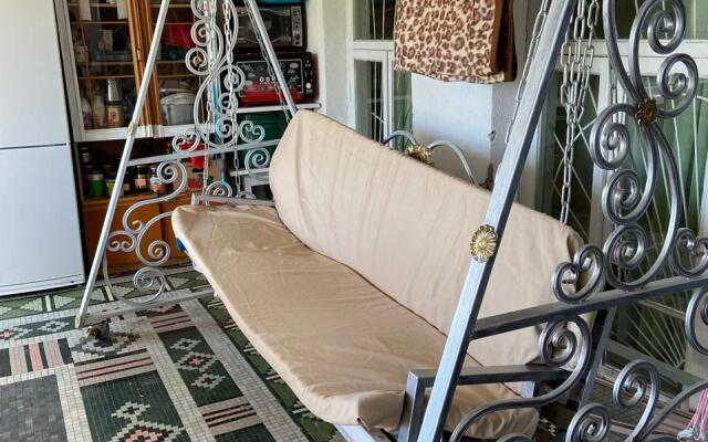 Liya Private House