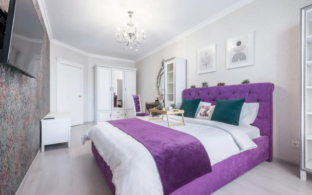 Apartments Bolshoi by Roomers 518