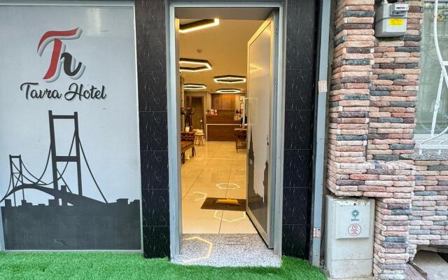 Tavra Hotel