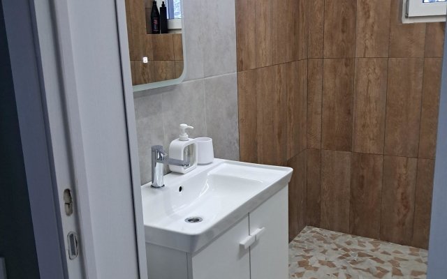 Dom s Baney na Drovakh Guest House