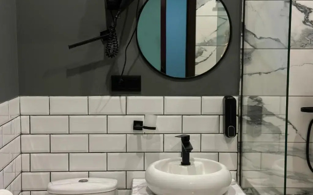 Route Hotel