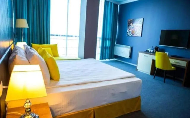 Square Boutique Hotel