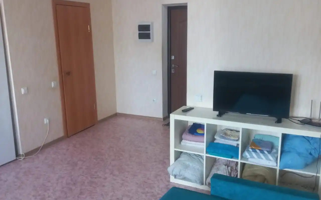 Na Prosvescheniya, 5 Flat