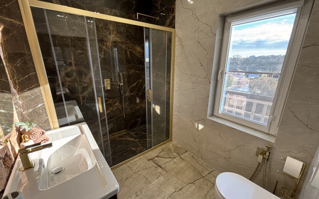 Шале Tech с Подогреваемым Бассейном