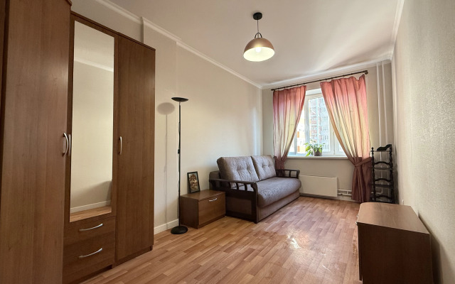 Квартира Уютная двухкомнатная со свежим ремонтом