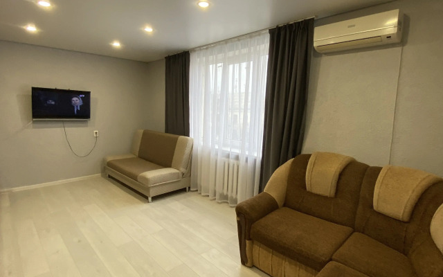 Na Nekrasova, 1a Flat