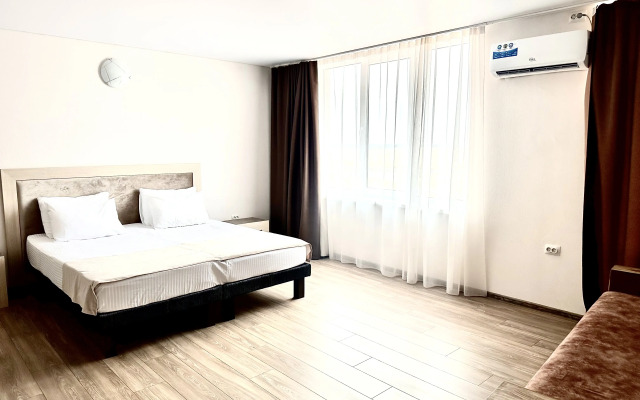 Optimist Mini-Hotel