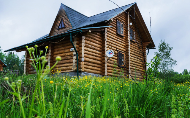 Novgorodskaya Derevnya Cottage