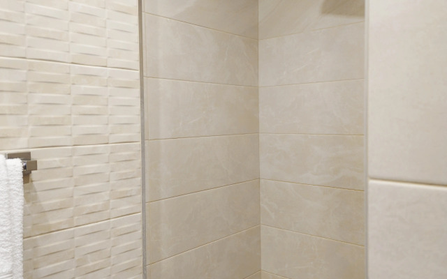 Newly Renovated Condo, Steps to Republic Square Apartments