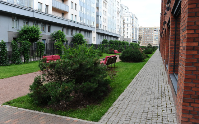 Loft Na Srednem Apartments