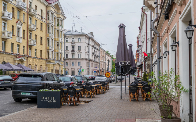 Ladgorna Na Marksa 8 Apartments
