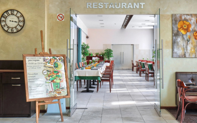 Отель Ладога