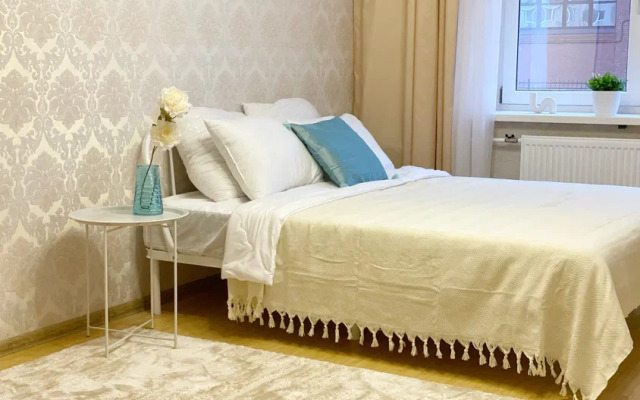 Квартира 1-комнатная у метро Проспект Славы