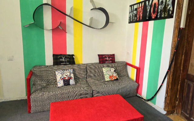 Colors Hostel