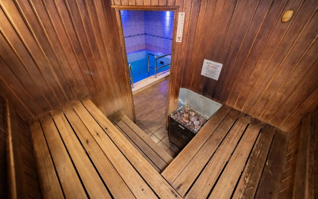 Teply Kottedzh Ryadom S Aeroportom Private house