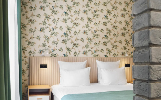 Отель Лесники