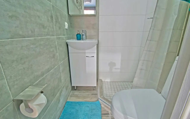 New near 2 Metro Kotelniki Apartment