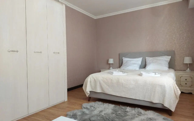 Sutkiru V Kurortnoy Zone Flat