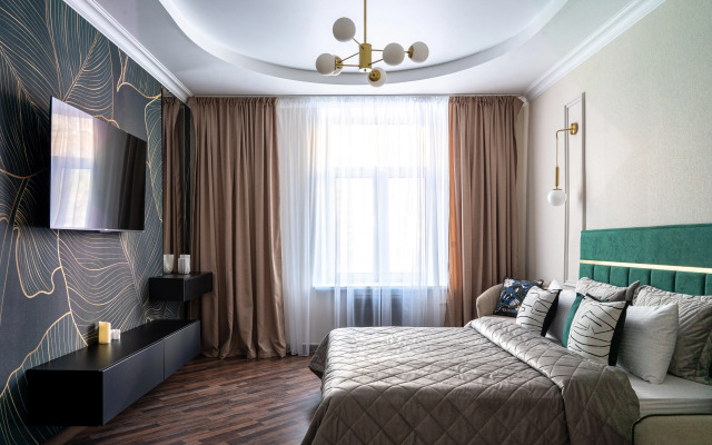 Ryadom S Chkalovskoy Lestnitsey Apartments