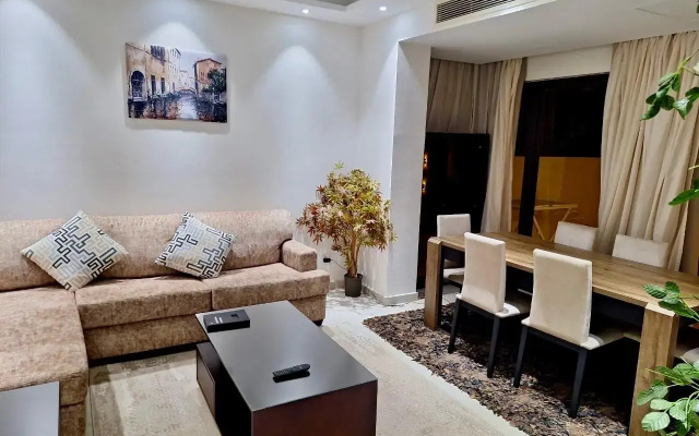 2 Bedroom Apartment With Outdoor Area