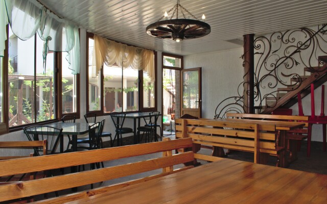 Svetoch Guest House