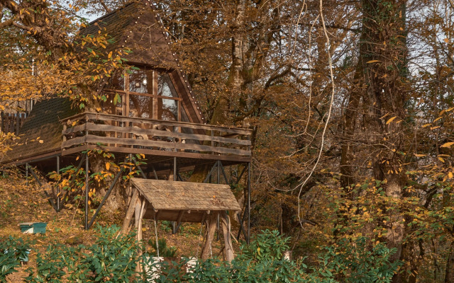 Hills 1200. Residence. Bany. Hotel