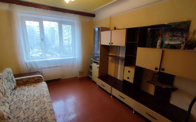 Na Prospekte Khudozhnikov 7k2 Flat