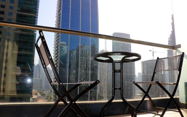 Cosmos Living - Goldcrest Views1 Apartments