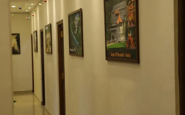 Отель Diva Villa Airport Transit