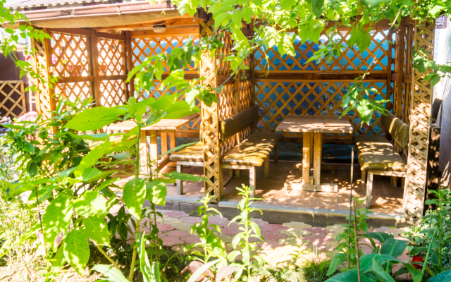 Akula Guest House