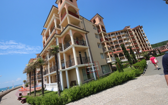 Menada Atrium Apartments