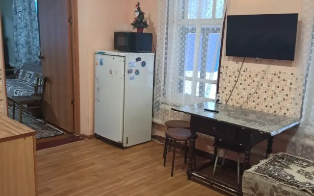 Частный дом У Пруда с Банькой и Беседкой