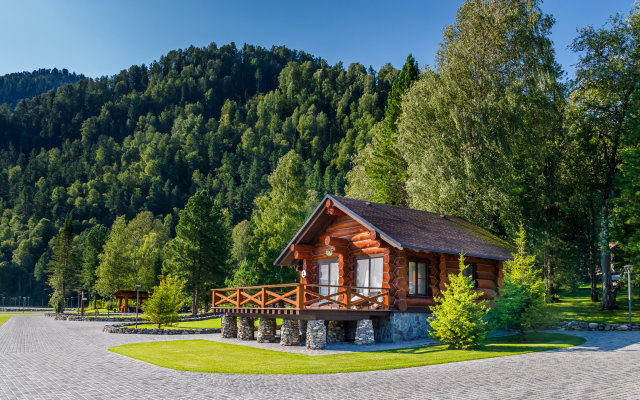 Altay Village Teletskoe