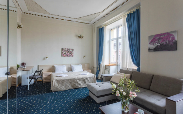 Aleksandr Hotel