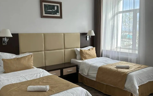 Hotel Tanzharyk