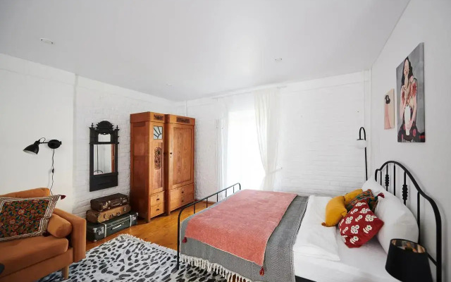 Апартаменты ДзенХоум Символ 8