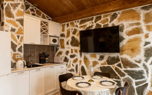 Апартаменты АТМОСФЕРА ШАЛЕ | Австрийский уют на 24-м этаже | Панорама города и рассветы из окна