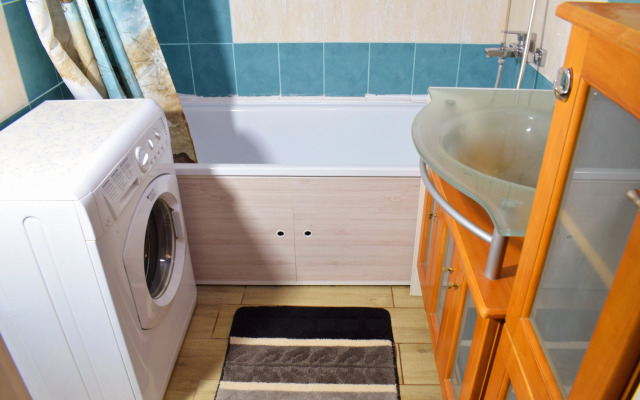 Bolshaya Dvushka na Astrahova Zona Komforta Flat