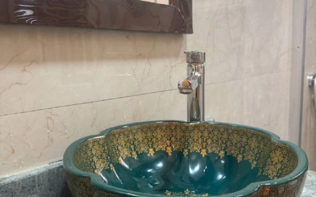 3BR Apt 4AC Balcony 5 Min to Metro Apartments