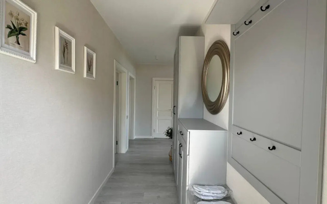 S Panoramnym Vidom Na Gory Private House