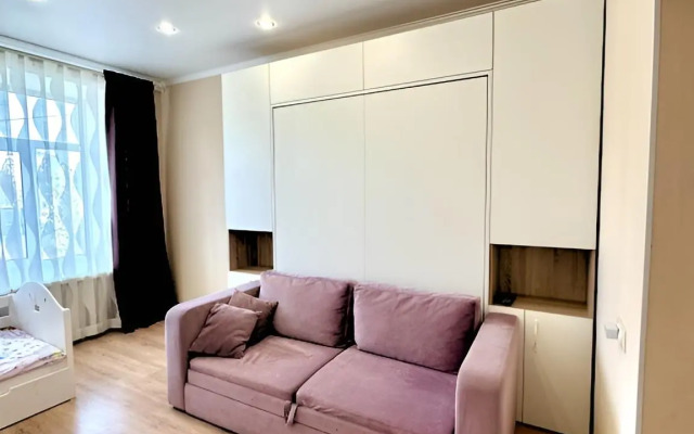 Okolo Metro Flat