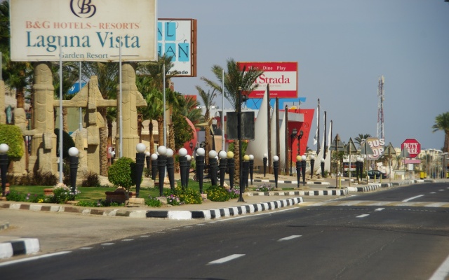 Luxury garden and walk anywhere Apartments