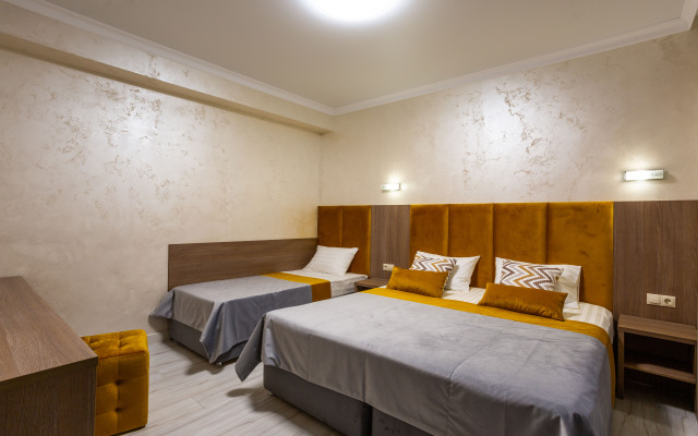 Amra Hotel